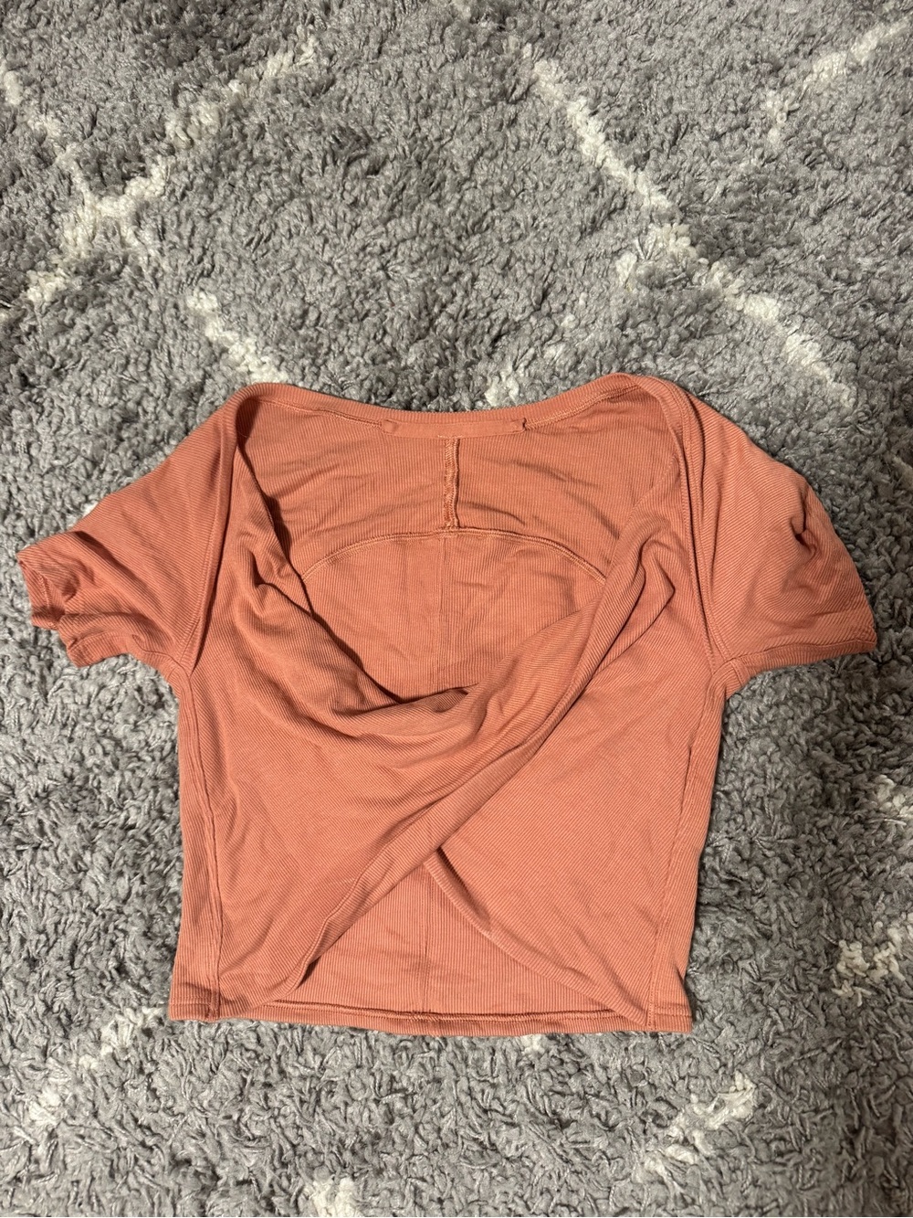Lululemon Women's Rose Cropped Front-Twist Top